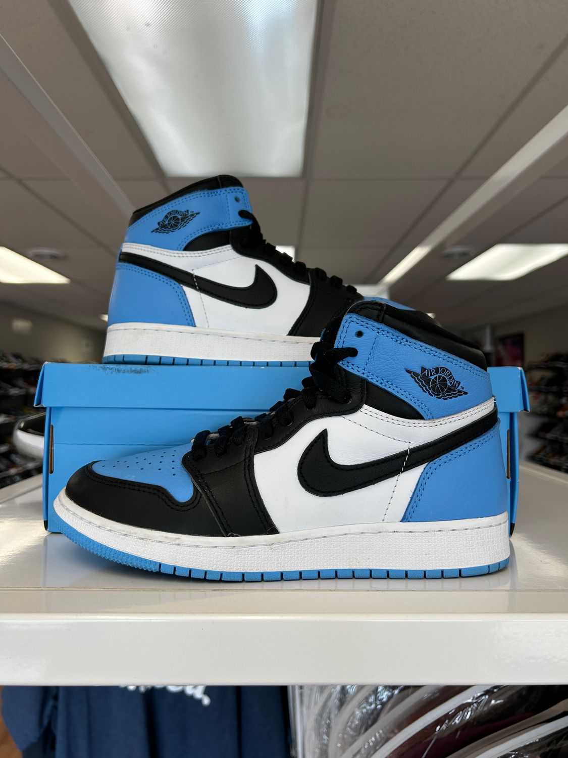 PO AIR JORDAN 1 UNC TOE SIZE 6.5Y