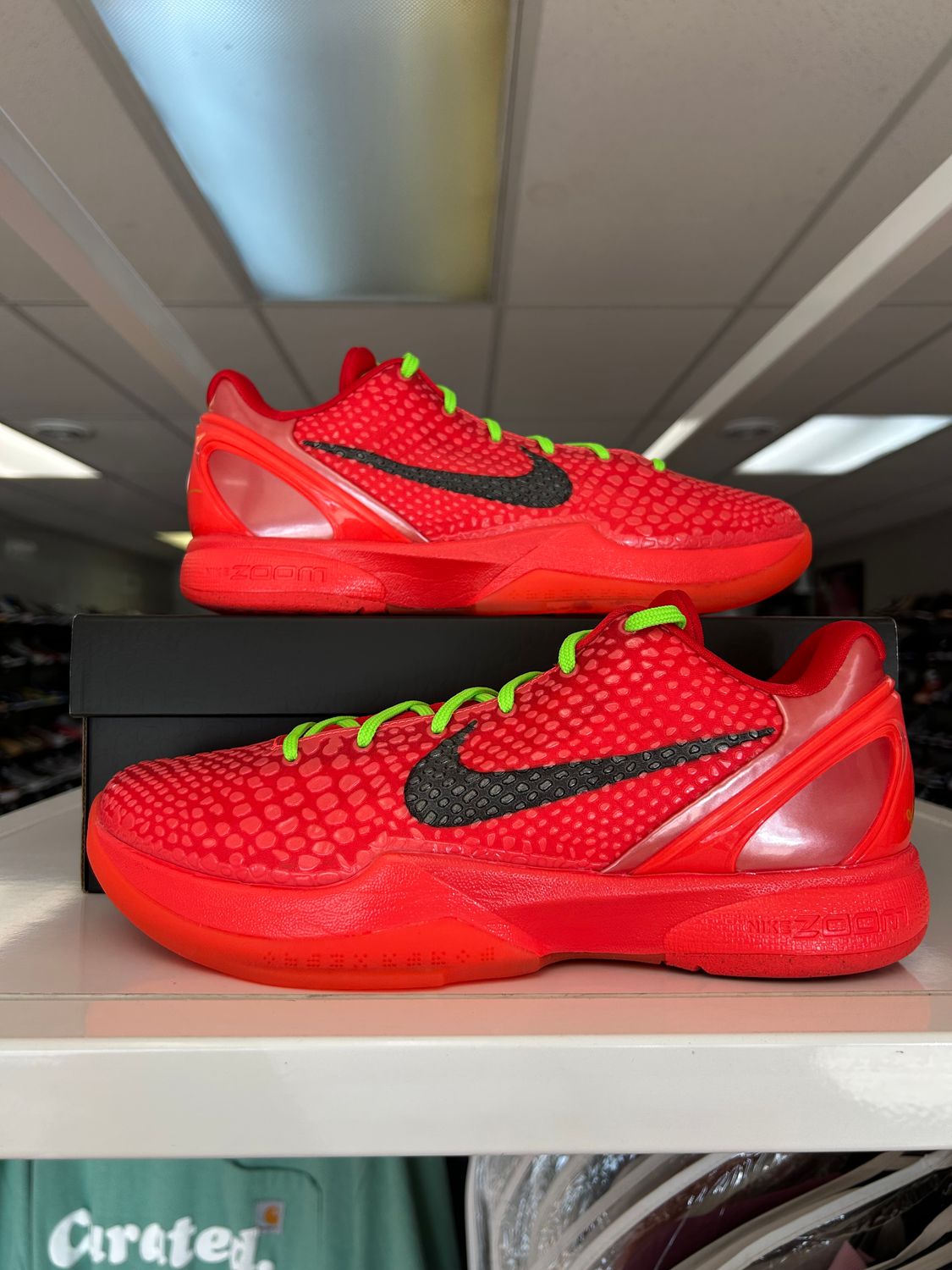 PO2 NIKE KOBE 6 PROTRO REVERSE GRINCH SIZE 10