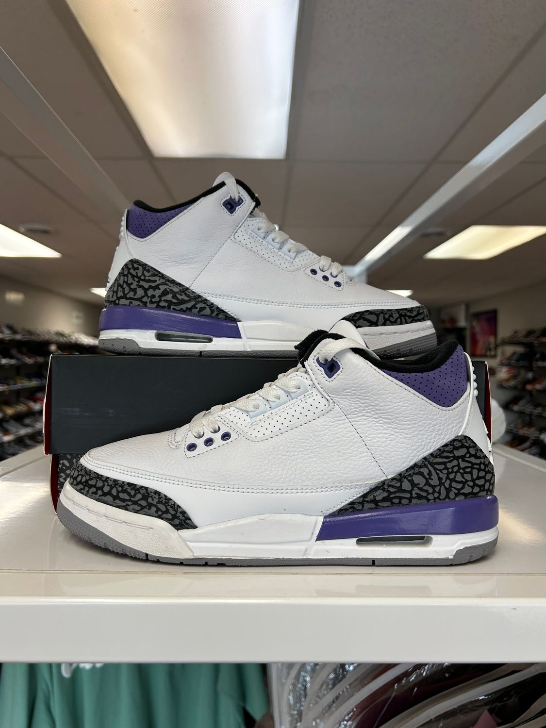 PO AIR JORDAN 3 DARK IRIS SIZE 7