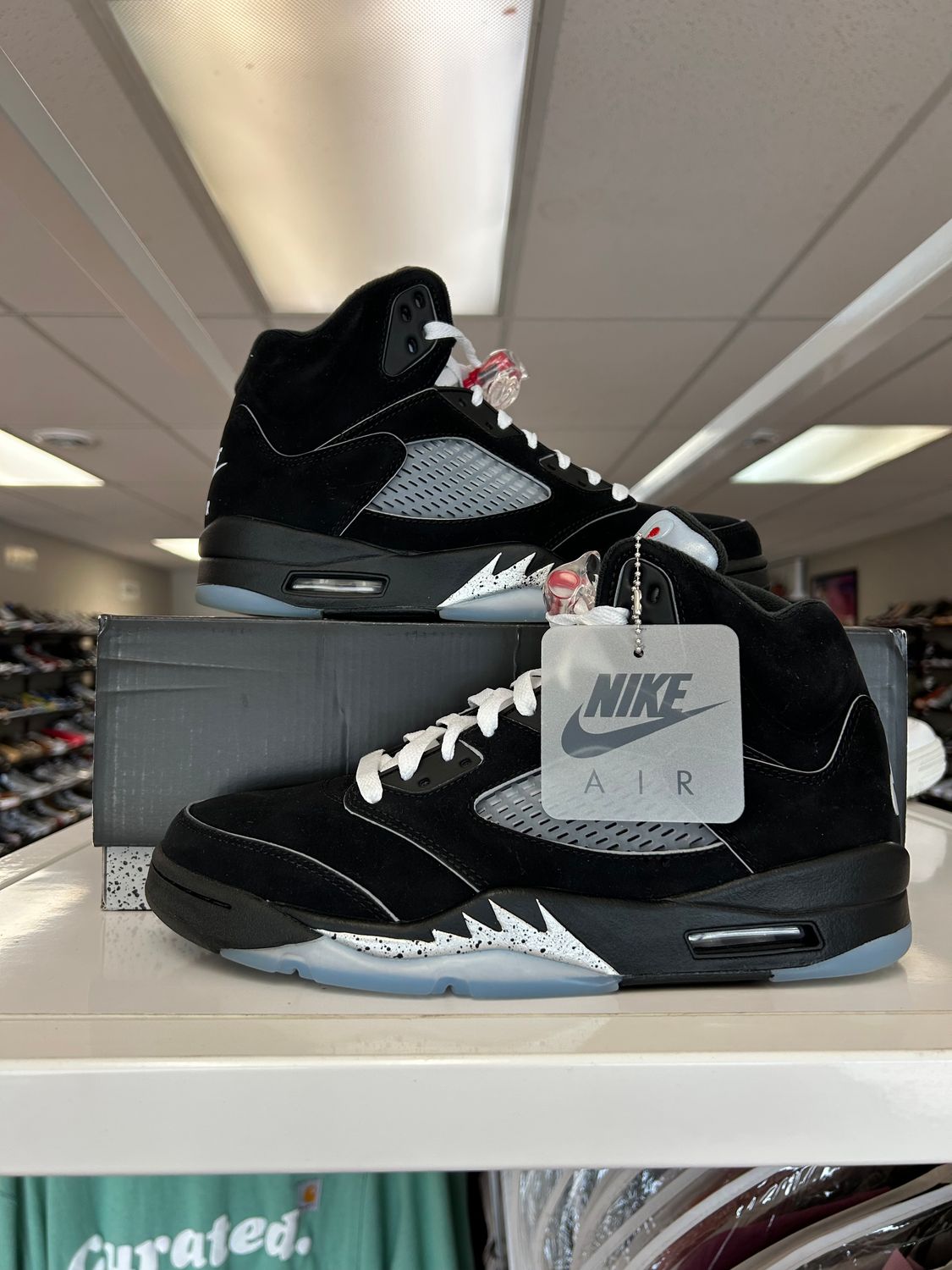 PO AIR JORDAN 5 BLACK METALLIC REIMAGINED SIZE 8.5