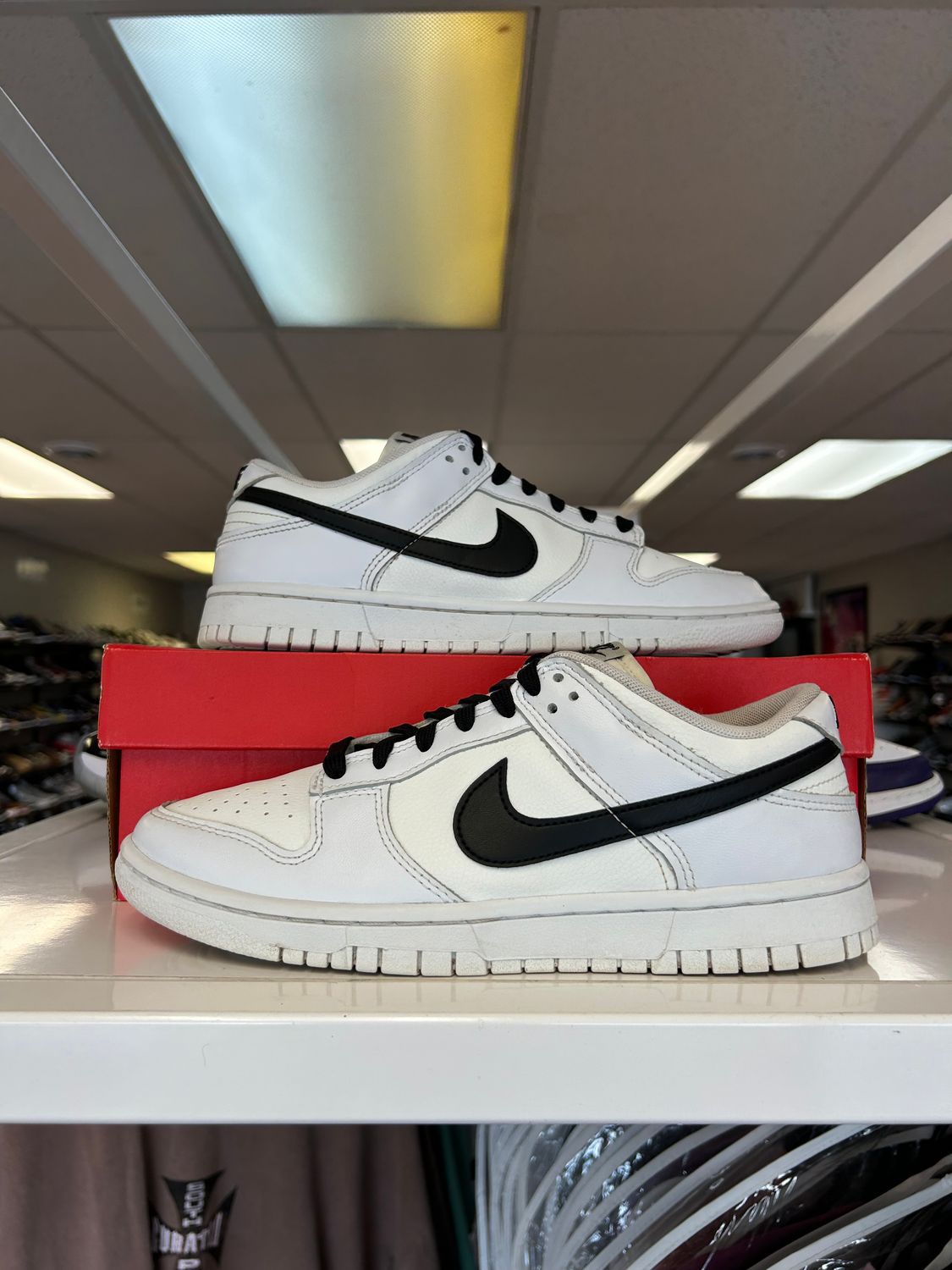 PO2 NIKE DUNK LOW REVERSE PANDA SIZE 8