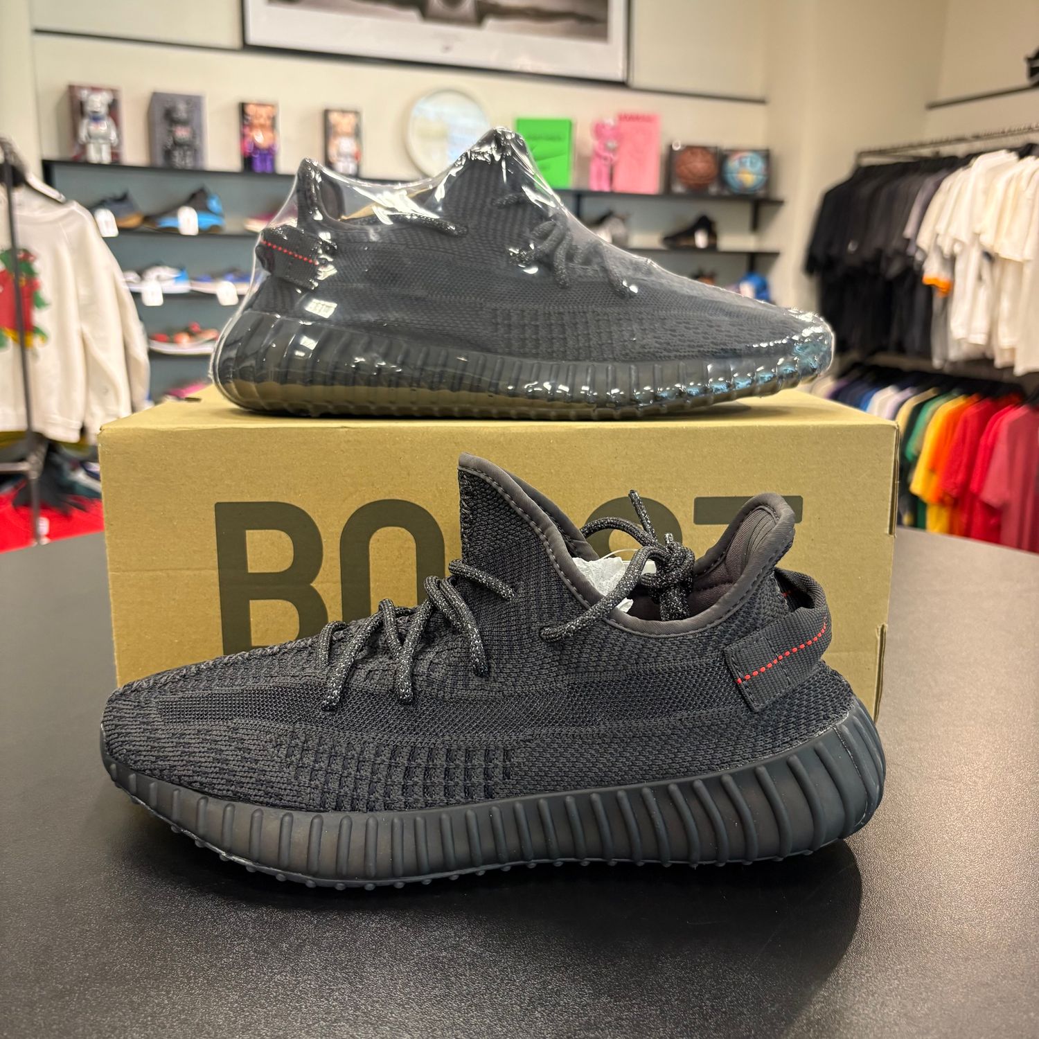NEW ADIDAS YEEZY 350 V2 BLACK