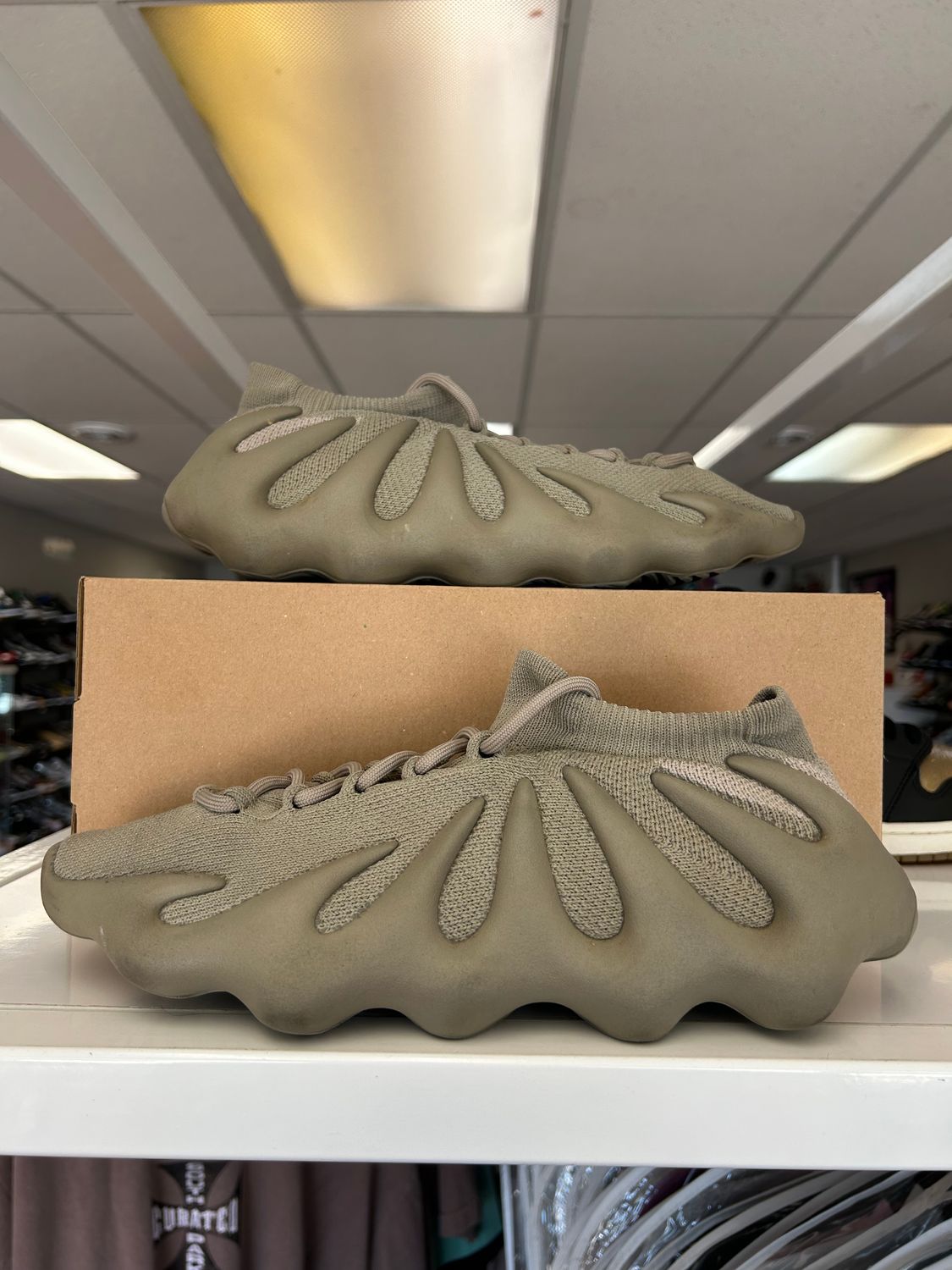 PO ADIDAS YEEZY 450 STONE FLAX SIZE 10.5