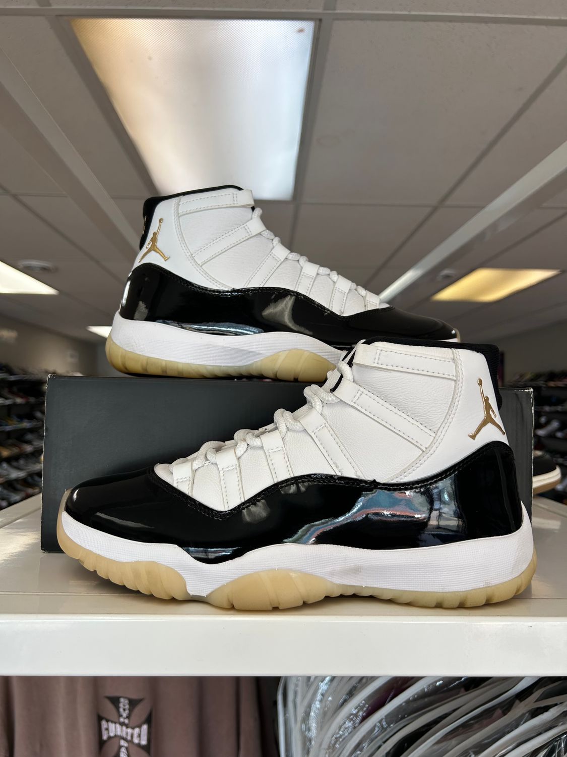 PO AIR JORDAN 11 DMP GRATITUDE SIZE9.5