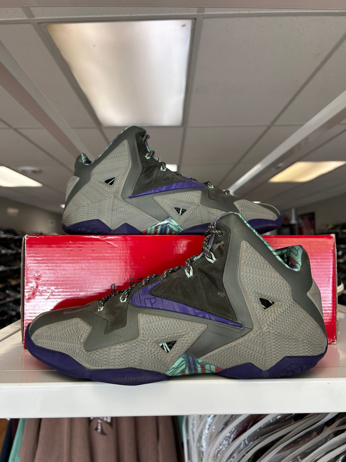 PO NIKE LEBRON 11 TERRACOTTA WARRIOR SIZE 11.5