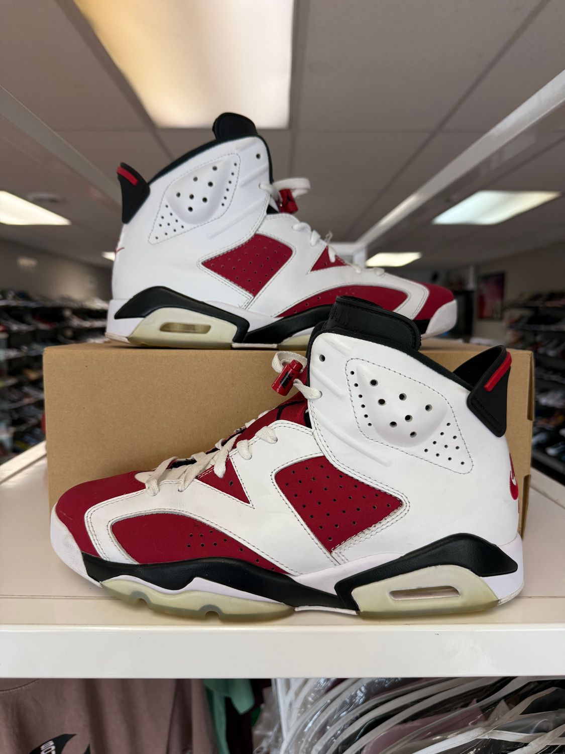 PONB AIR JORDAN 6 CARMINE SIZE 10.5