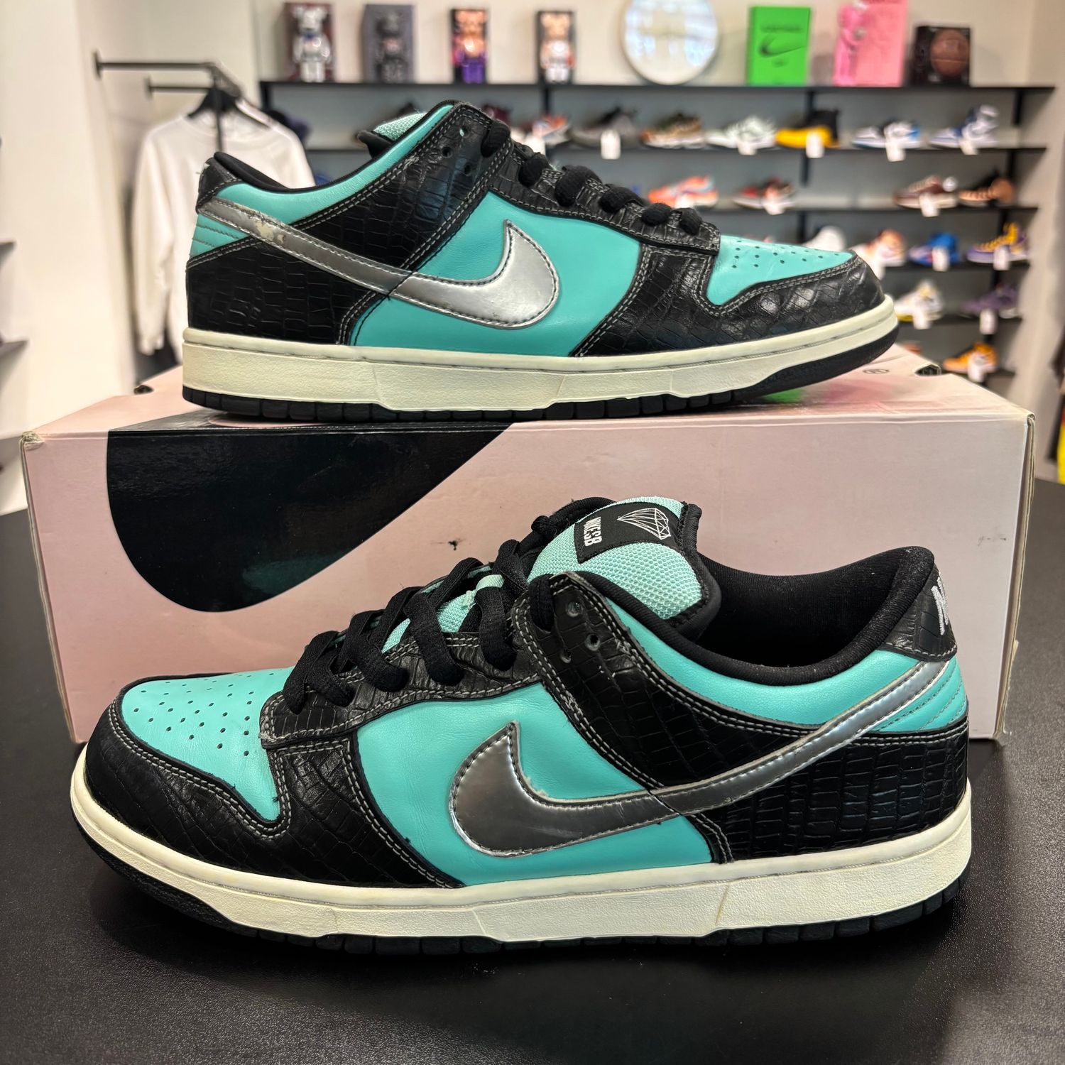PO NIKE SB DUNK LOW TIFFANY DIAMOND SUPPLY SIZE 10.5