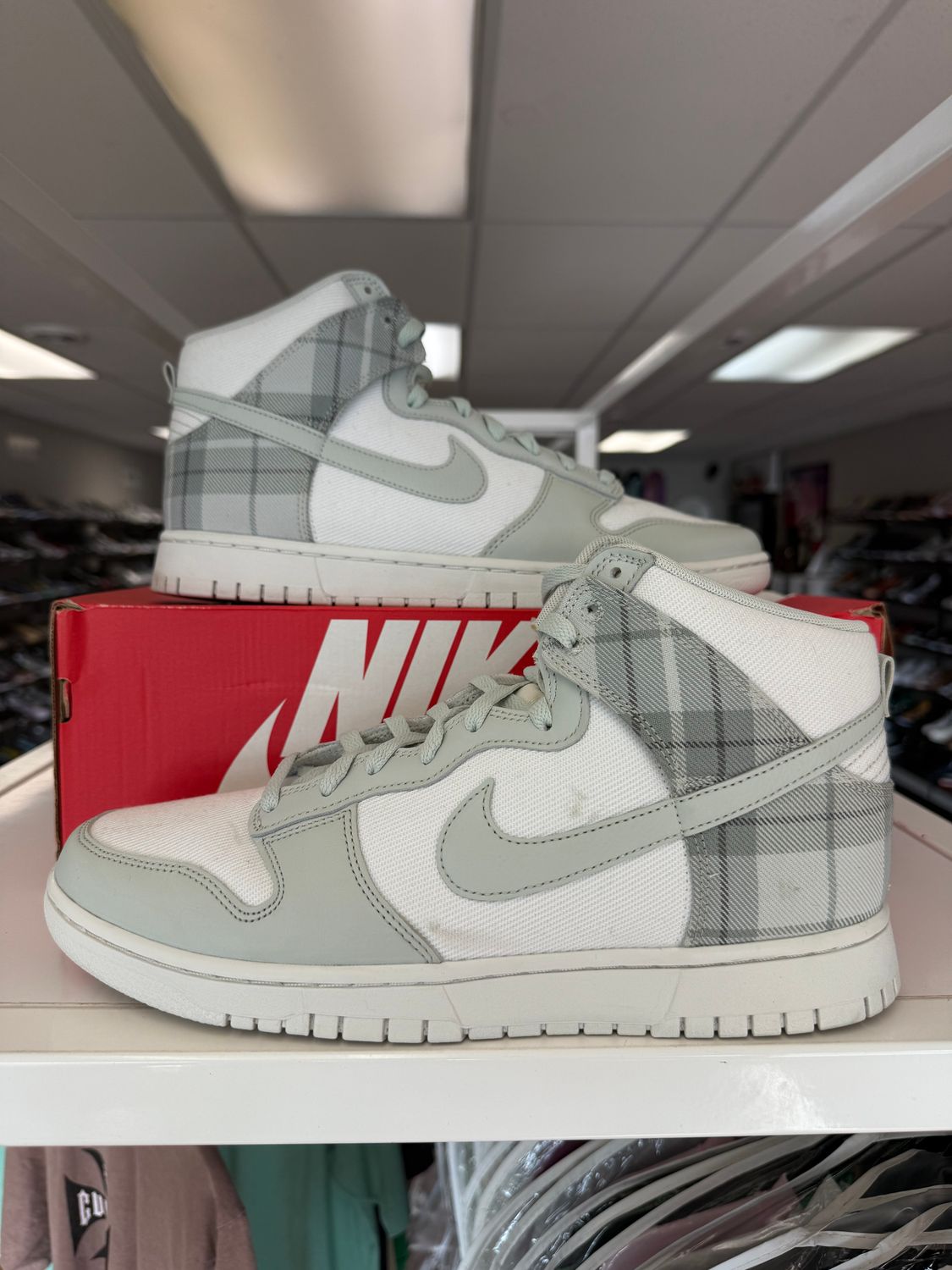 PO NIKE DUNK HIGH SE TARTAN PLAID WHITE LIGHT GREEN SIZE 12
