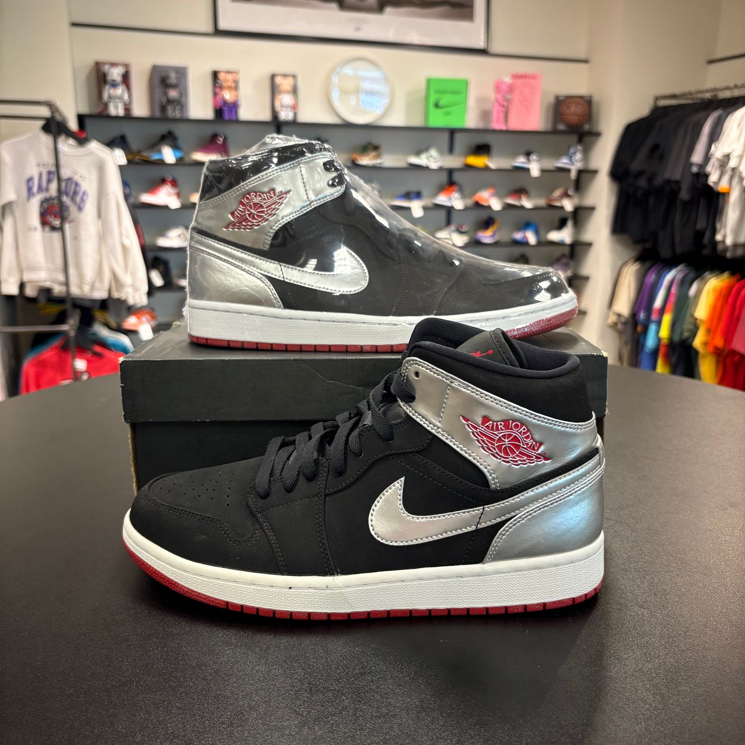 NEW AIR JORDAN 1 MID JOHNNY KILROY