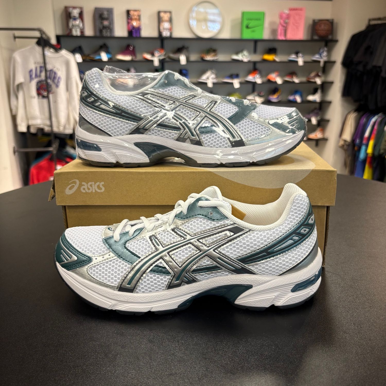 NEW ASICS GEL- 1130 WHITE/DARK NEPTUNE