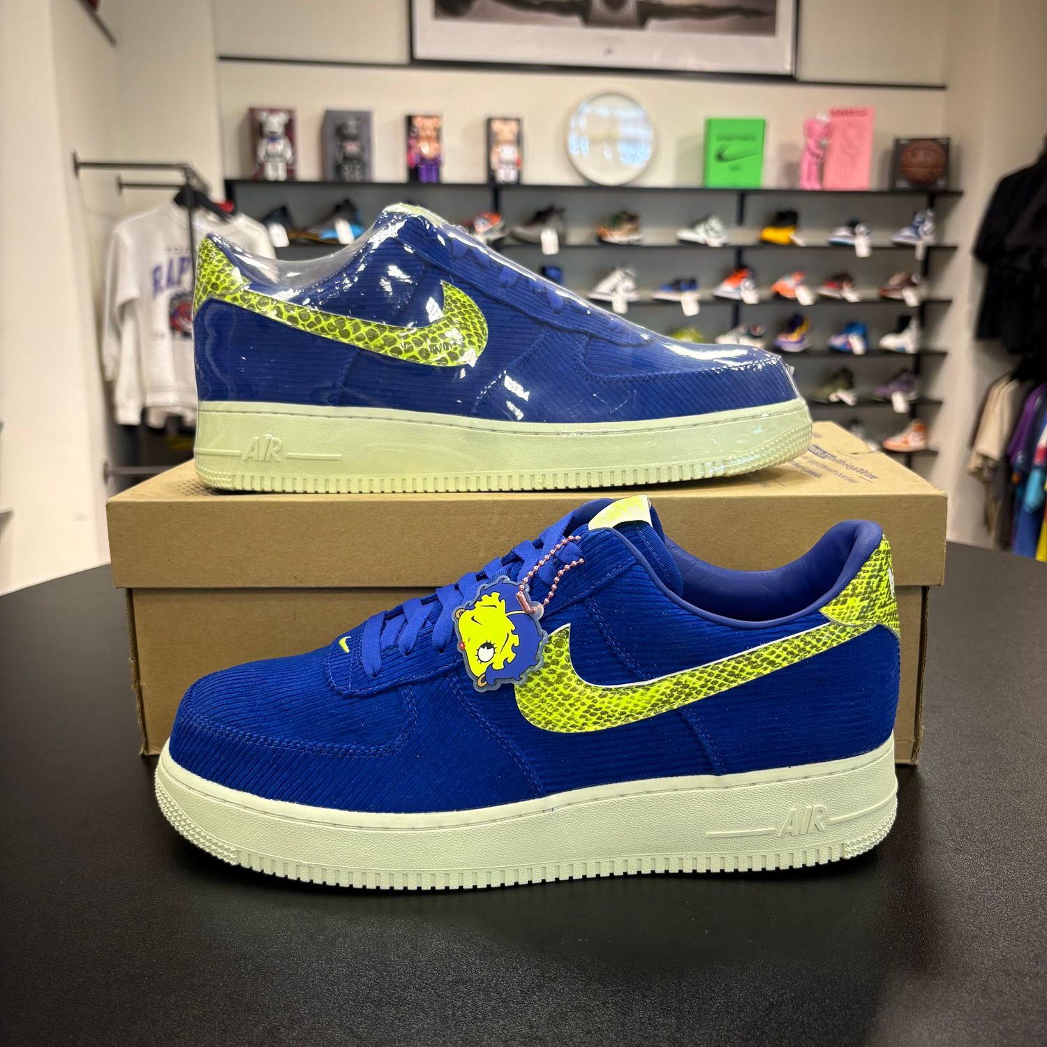  NEW NIKE AIR FORCE 1 LOW  OLIVIA KIM NO COVER (W)