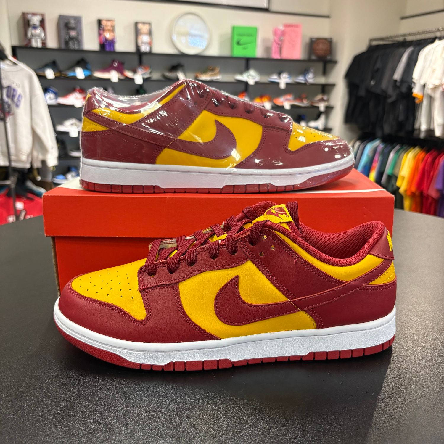 NEW NIKE DUNK LOW MIDAS GOLD