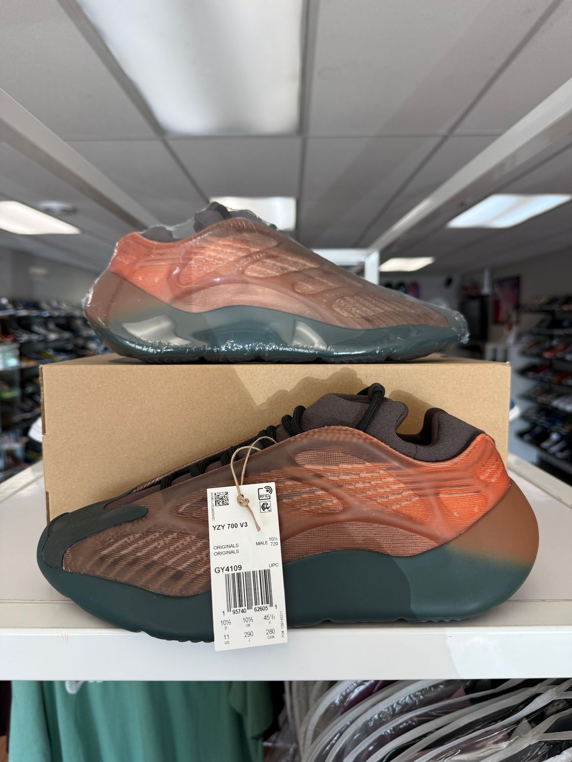NEW ADIDAS YEEZY 700 V3 COPPER FADE