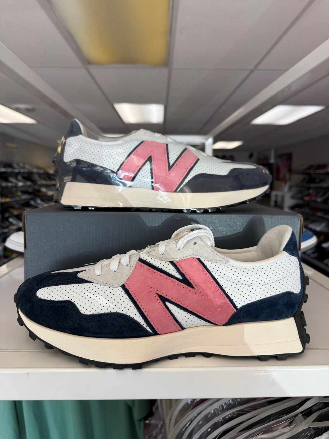 NEW NEW BALANCE 327 WHITE NATURAL PINK 