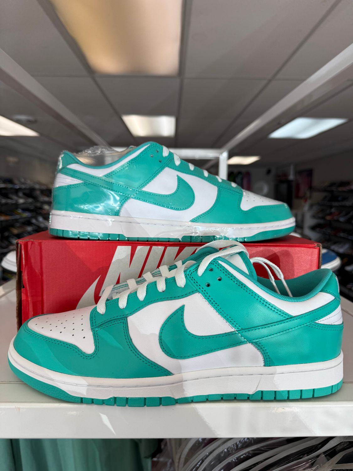 NEW NIKE DUNK LOW CLEAR JADE
