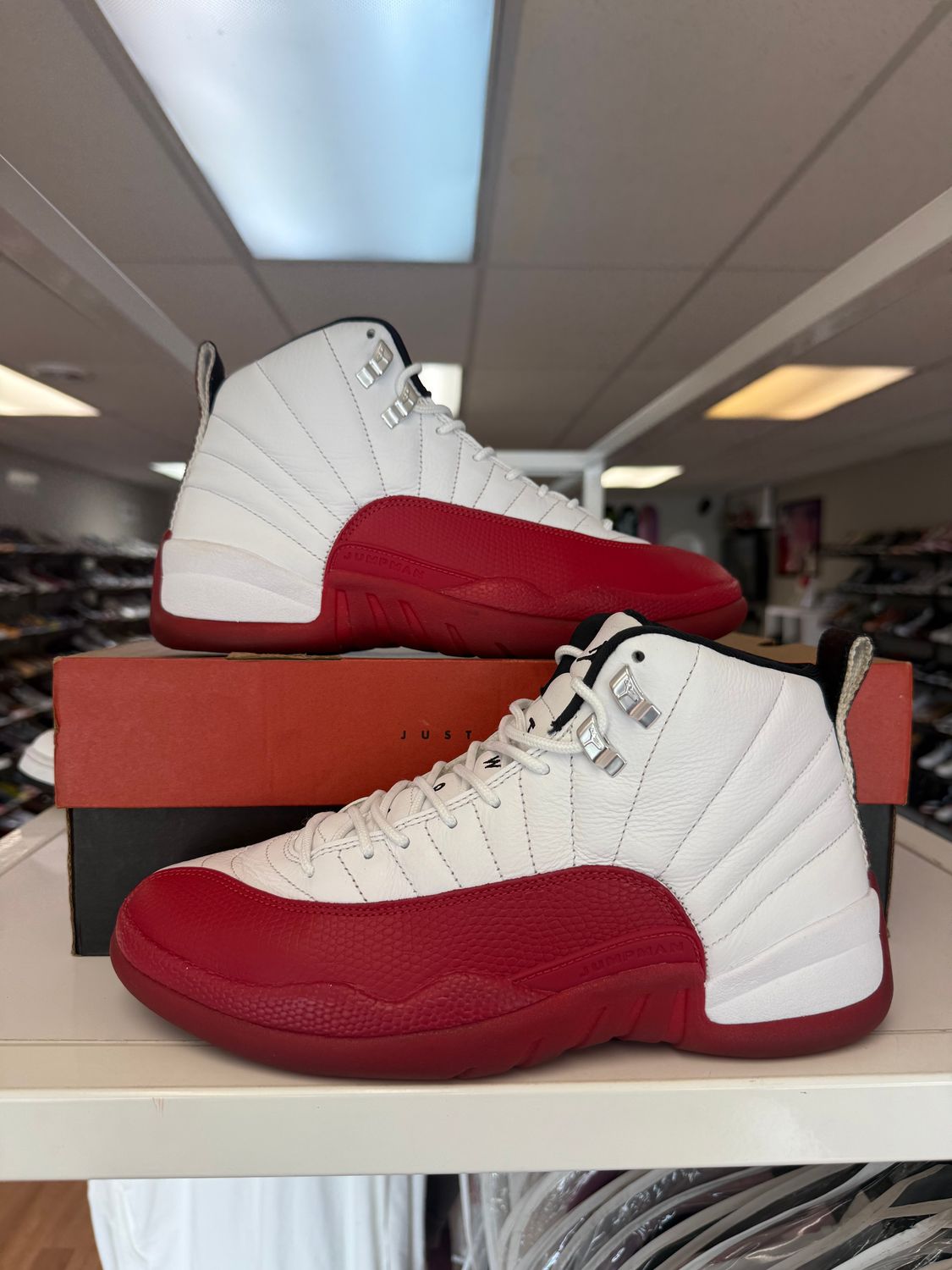 PO AIR JORDAN 12 CHERRY SIZE 9.5