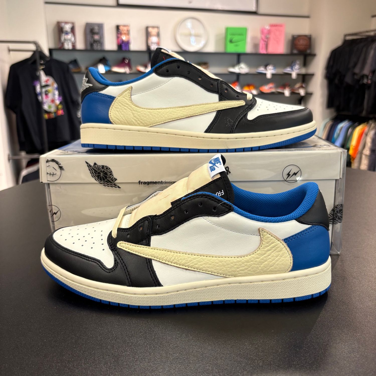 NEW AIR JORDAN 1 LOW TRAVIS SCOTT FRAGMENT