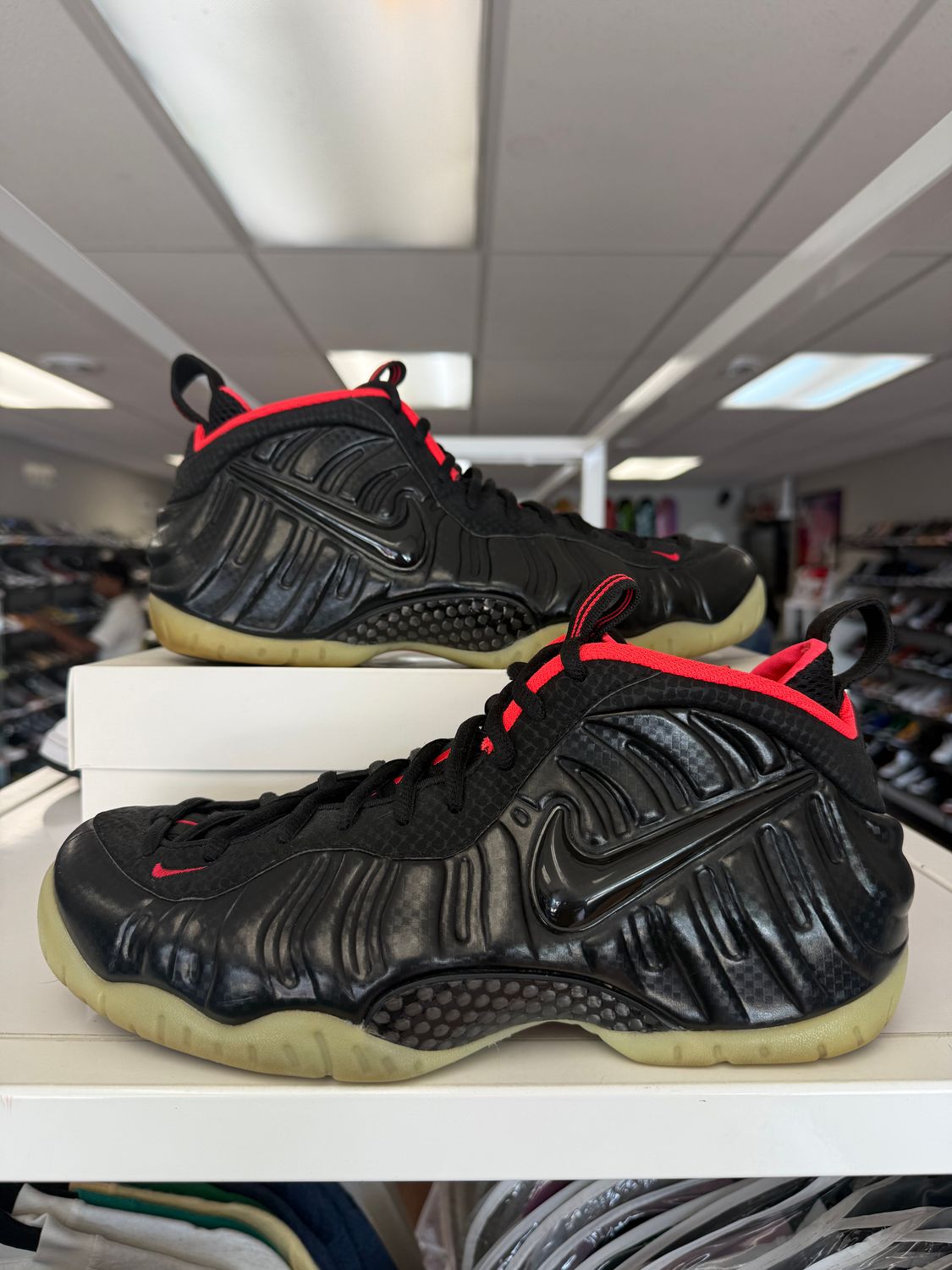 PO NIKE AIR FOAMPOSITE PRO YEEZY SIZE 11.5