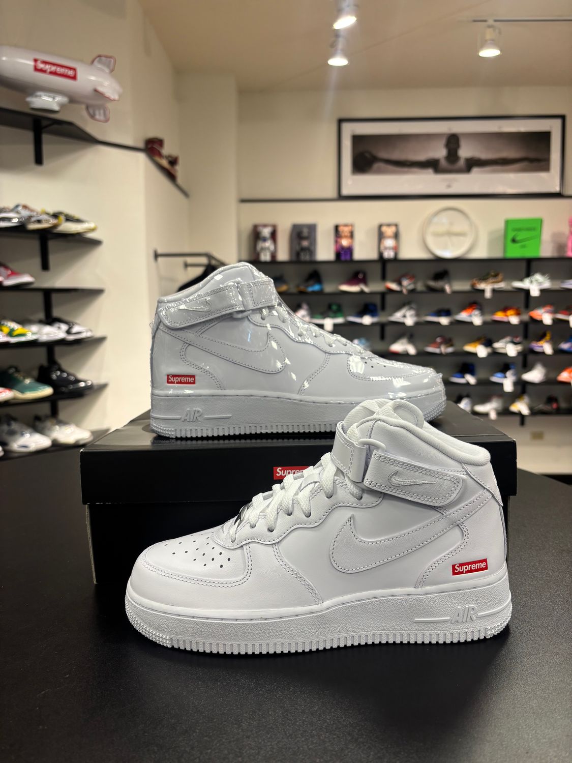 NEW NIKE AIR FORCE 1 MID SUPREME WHITE