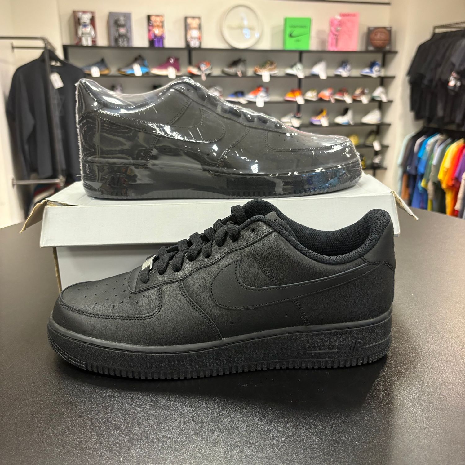 NEW NIKE AIR FORCE 1 LOW &#39;07 BLACK