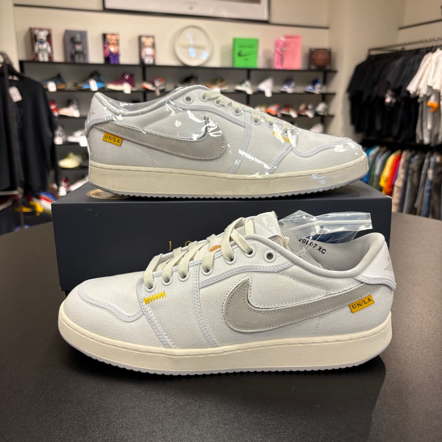 NEW AIR JORDAN 1 AJKO LOW UNION WHITE CANVAS