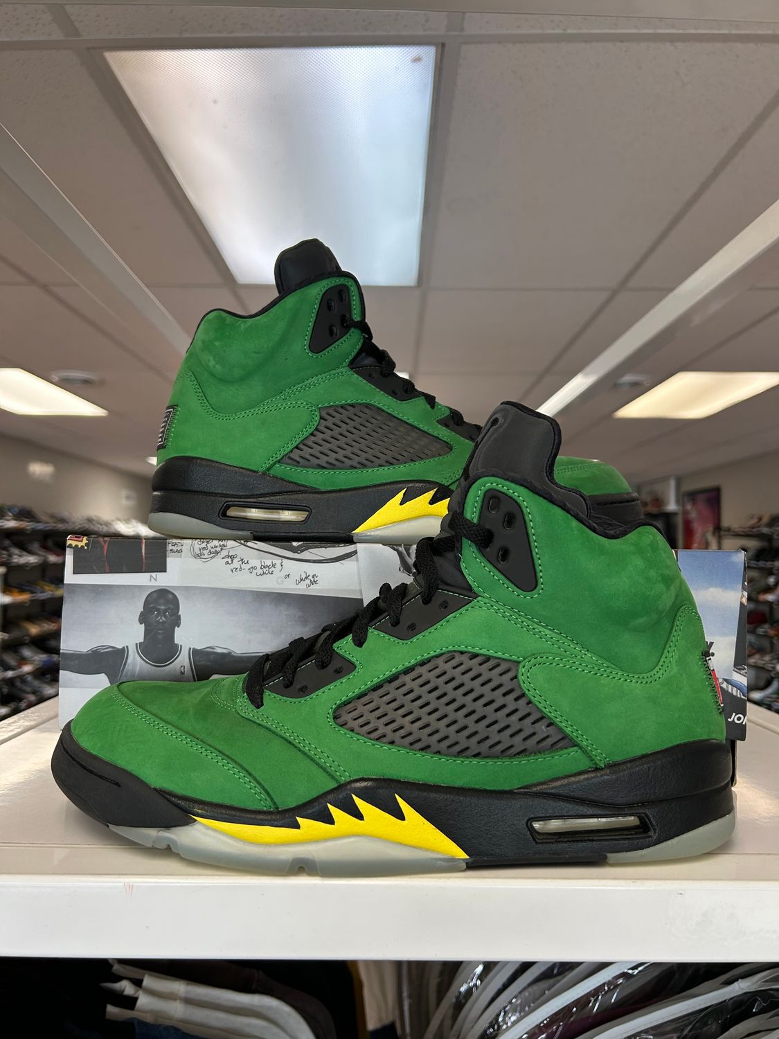 PO AIR JORDAN 5 SE OREGON SIZE 12