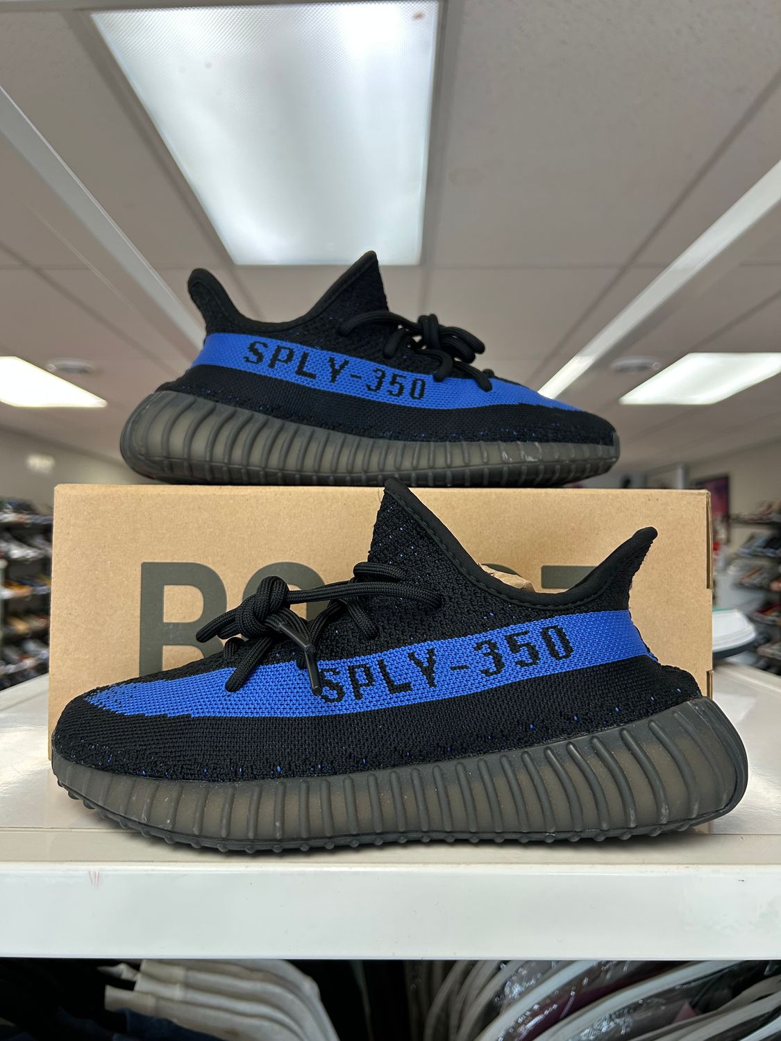 PO ADIDAS YEEZY BOOST 350 V2 DAZZLING BLUE SIZE 6.5