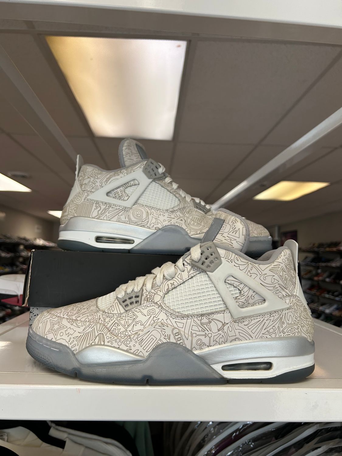 PO AIR JORDAN 4 30TH ANNIVERSARY LAZER SIZE 12