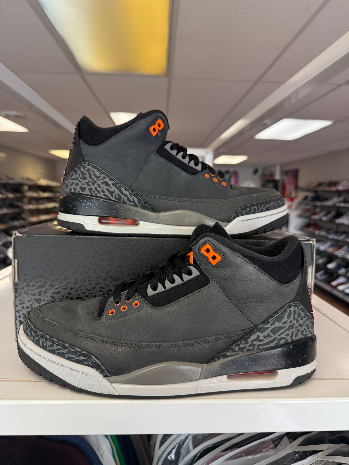 PO AIR JORDAN 3 FEAR SIZE 9