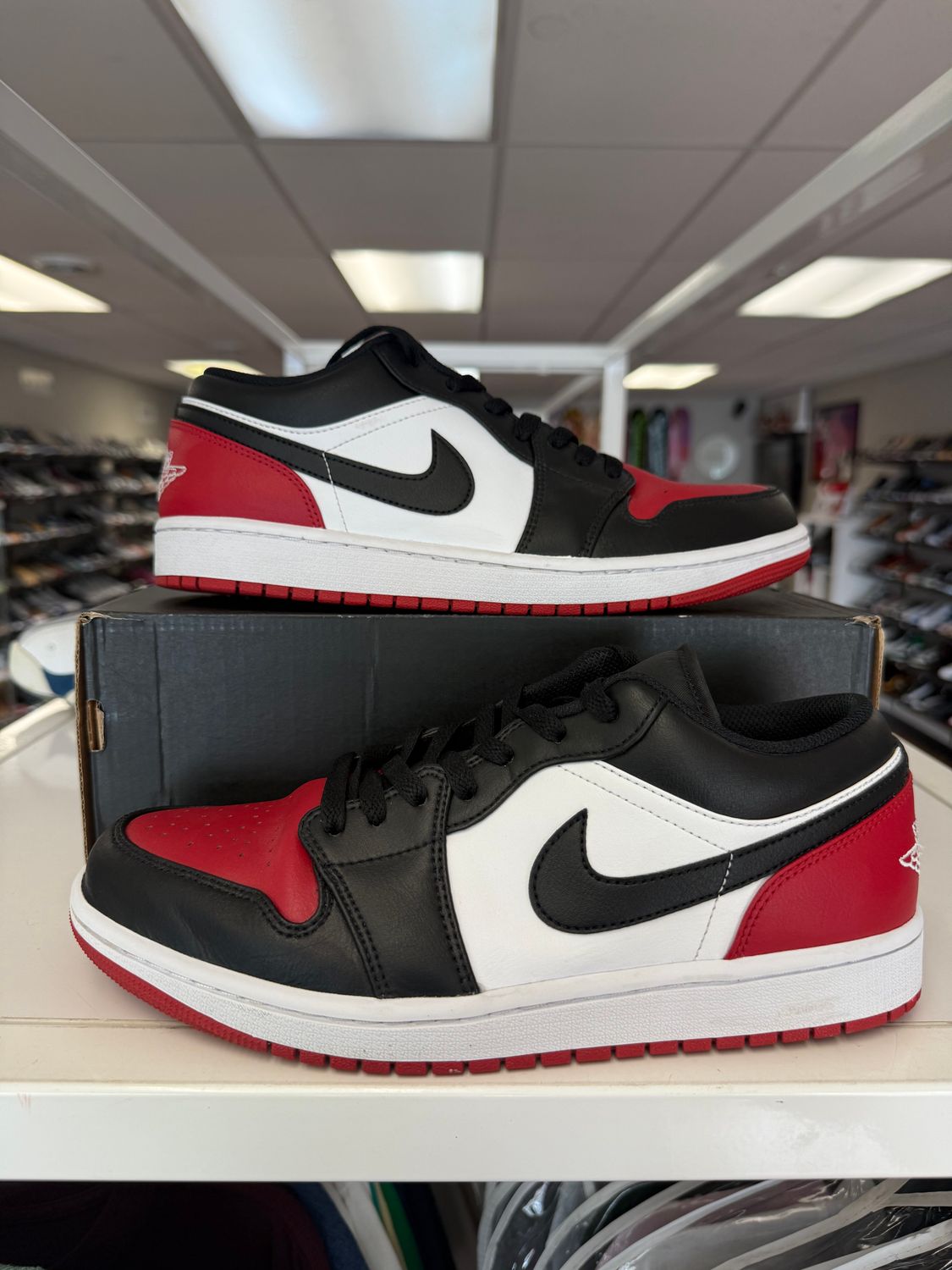 PO AIR JORDAN 1 LOW BRED TOE 2.0 SIZE 9.5