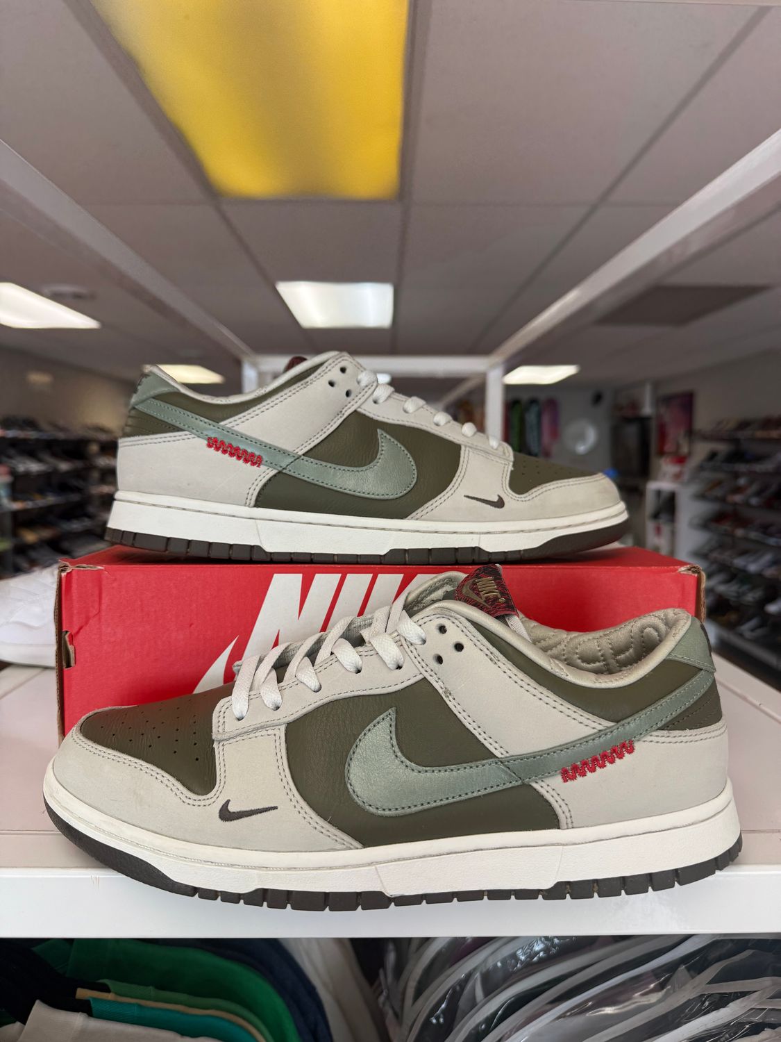 PO NIKE DUNK LOW YEAR OF THE SNAKE (20205) SIZE 11.5