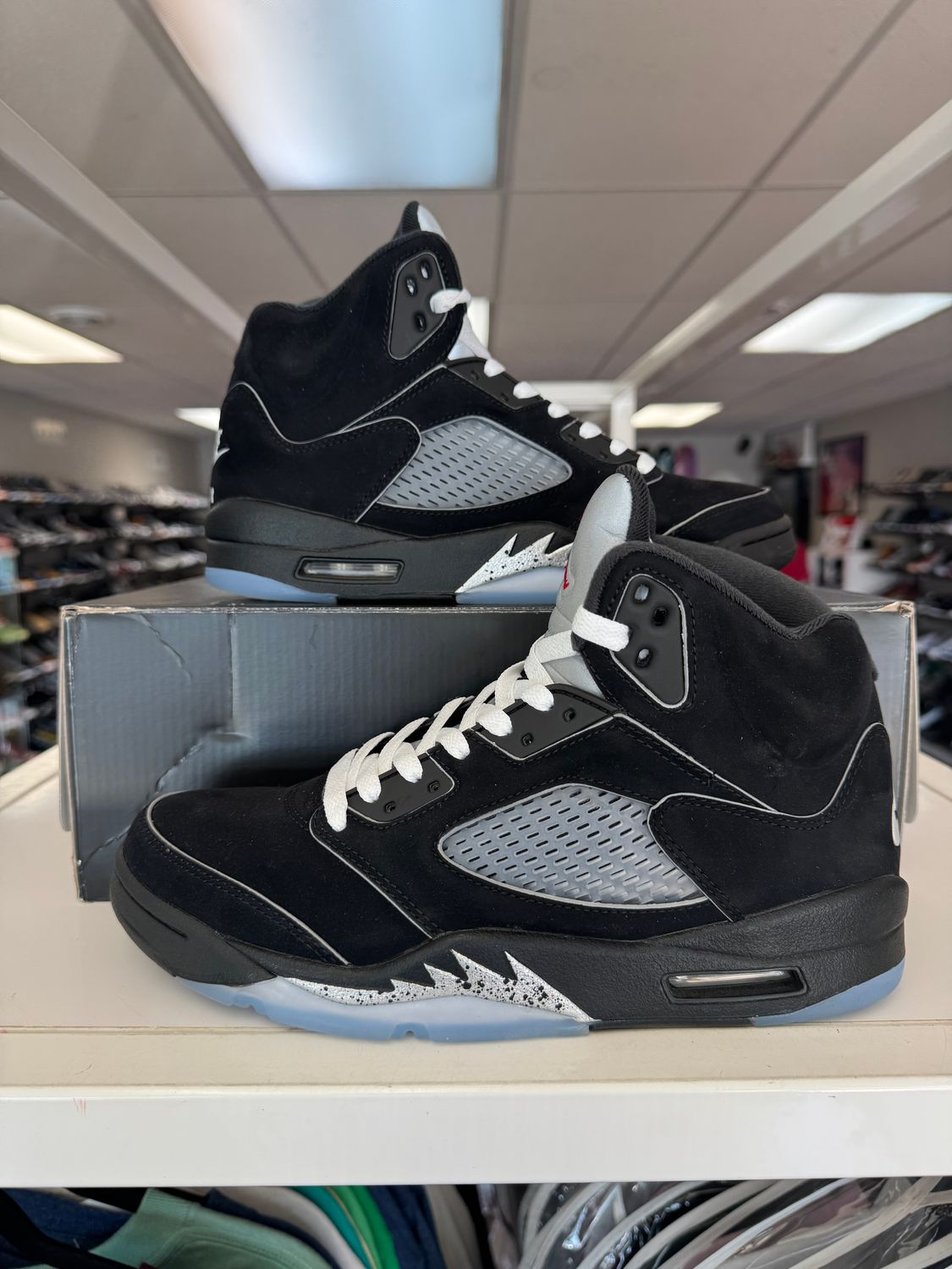 PO AIR JORDAN 5 BLACK METALLIC REIMAGINED SIZE 8.5