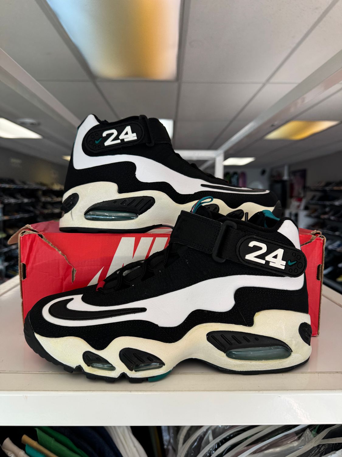 PO NIKE AIR GRIFFEY MAX 1 WHITE FRESHWATER (2016) SIZE 9
