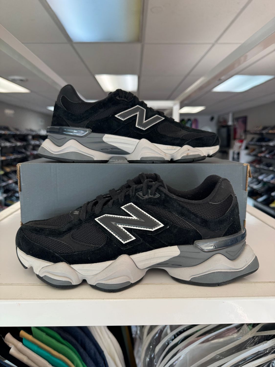 PO NEW BALANCE 9060 BLACK GREY SIZE 9