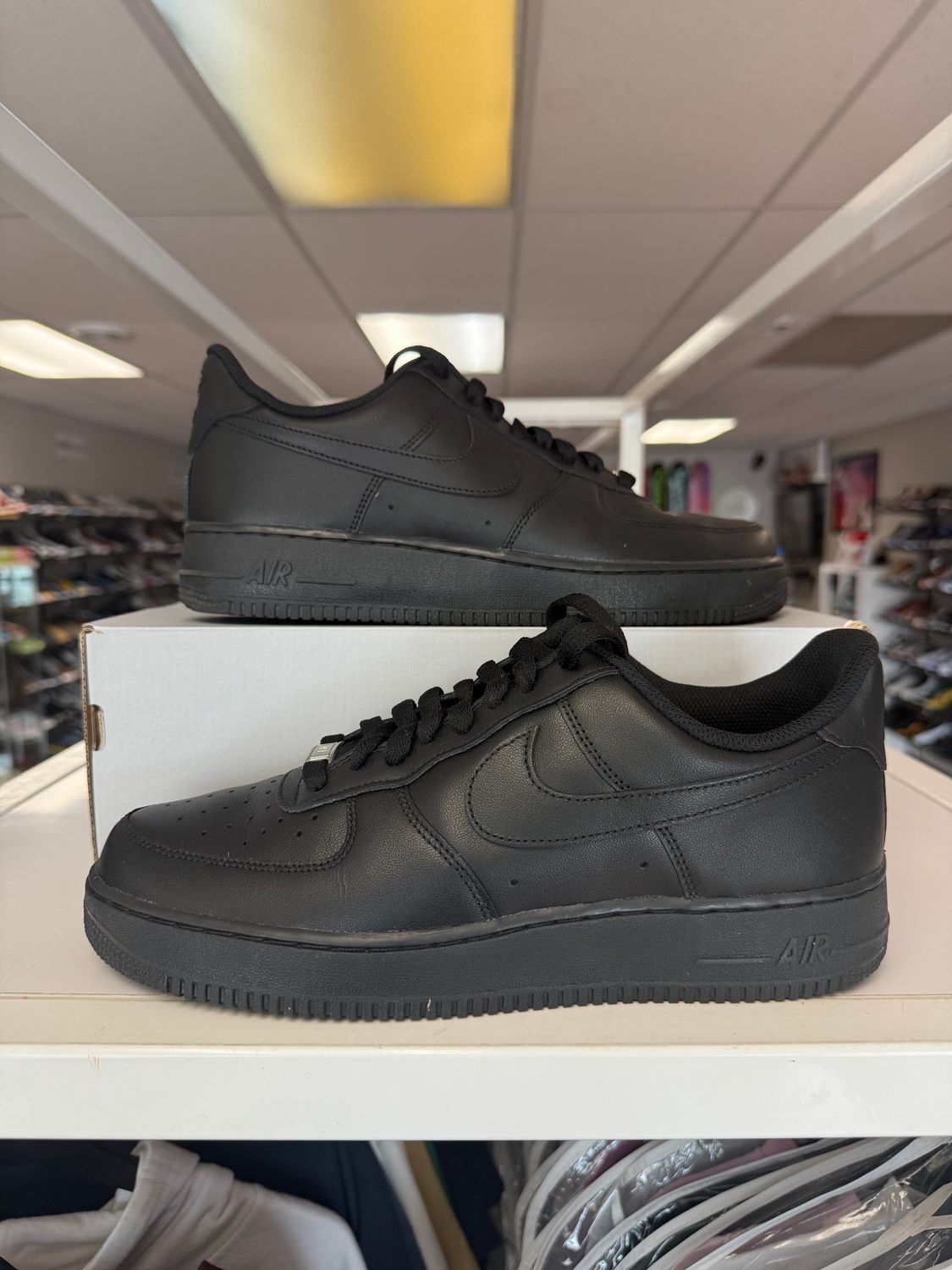 PO NIKE AIR FORCE 1 LOW &#39;07 BLACK SIZE 10