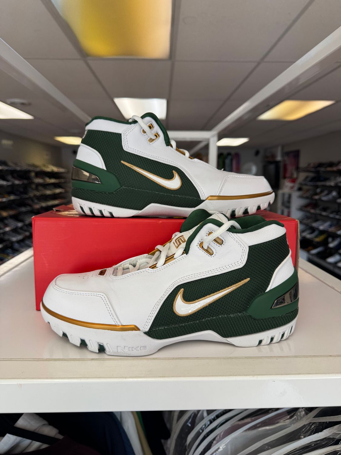 PO NIKE AIR ZOOM GENERATION SVSM RETRO SIZE 8.5