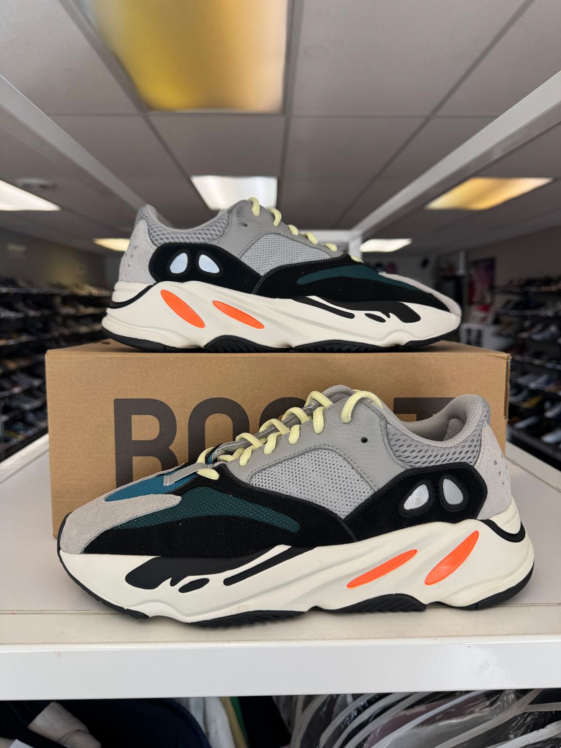 PO ADIDAS YEEZY BOOST 700 WAVE RUNNER SIZE 9.5