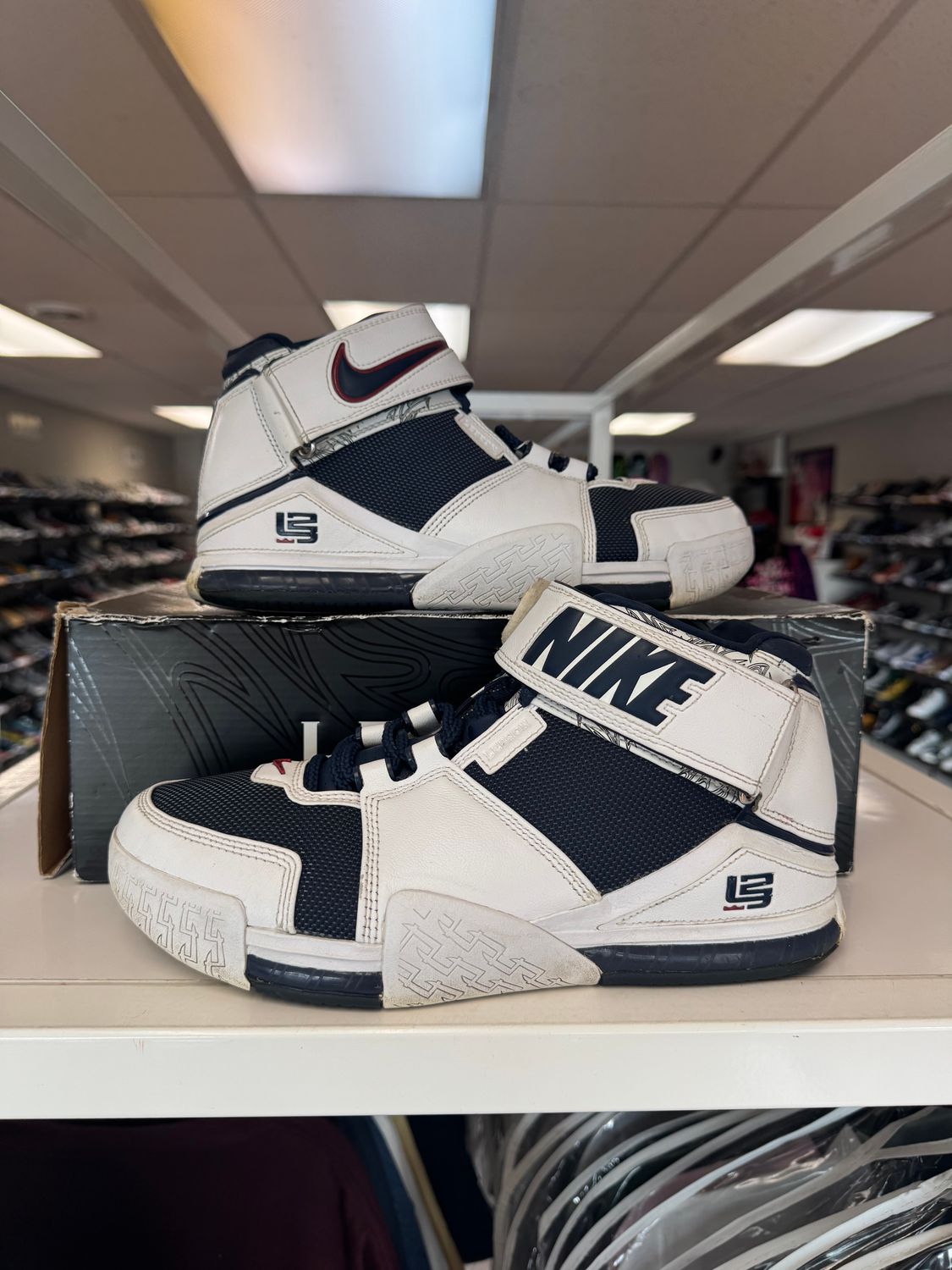 PO NIKE LEBRON ZOOM 2 MIDNIGHT NAVY (2022) SIZE 8.5