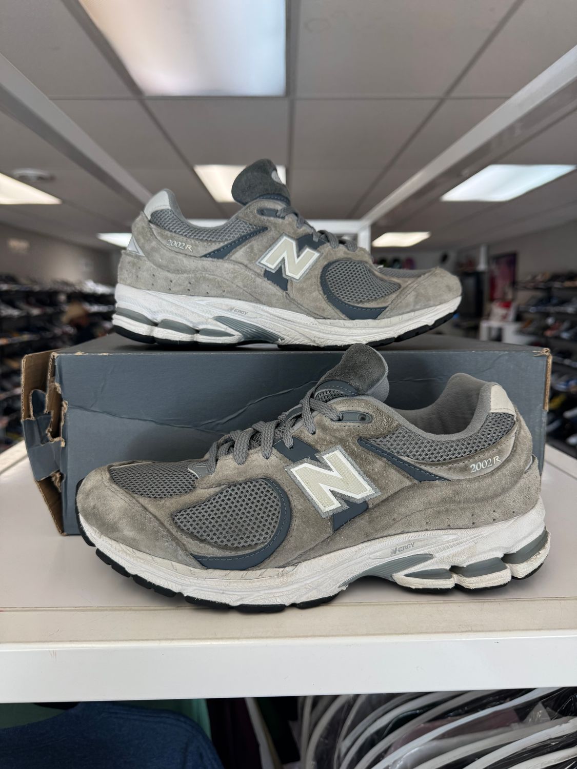 PO NEW BALANCE 2002R STEEL GREY ORCA SIZE 8