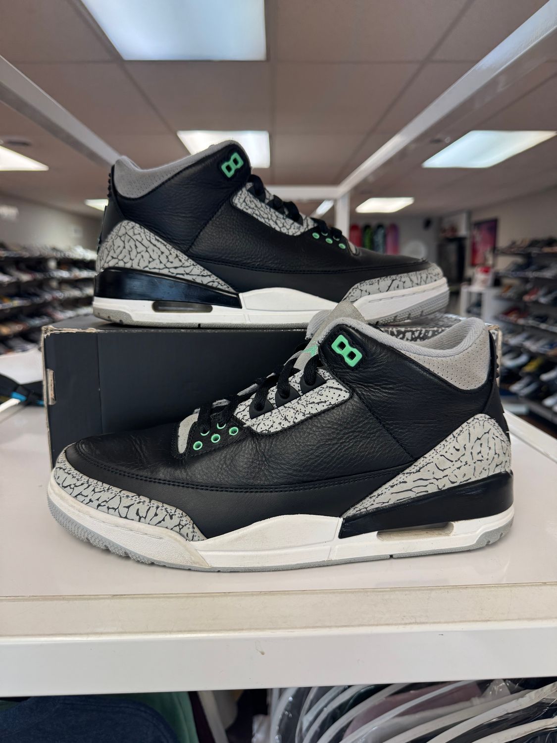 PO4 AIR JORDAN 3 GREEN GLOW SIZE 10