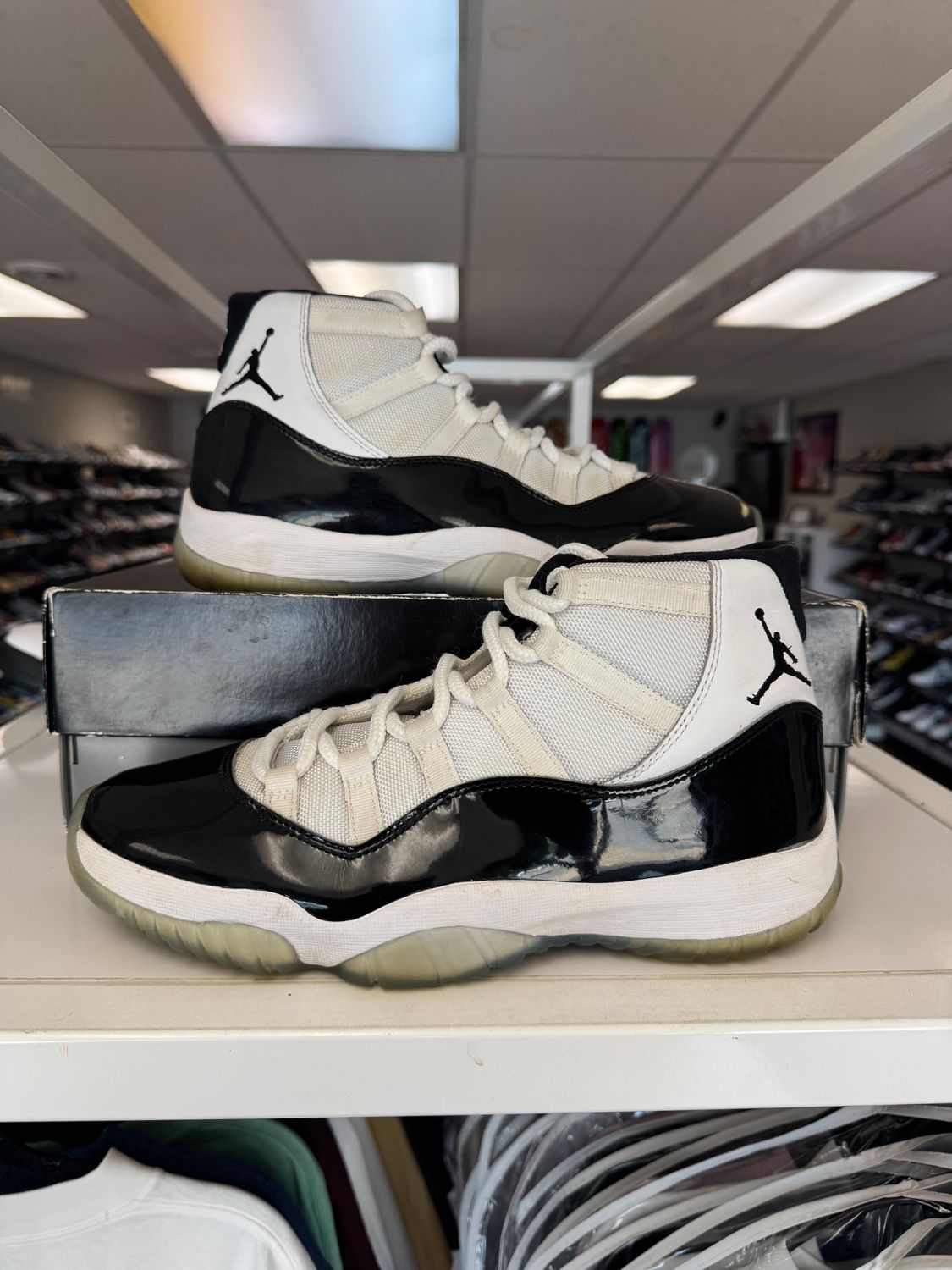 PO AIR JORDAN 11 CONCORD (2018) SIZE 10.5