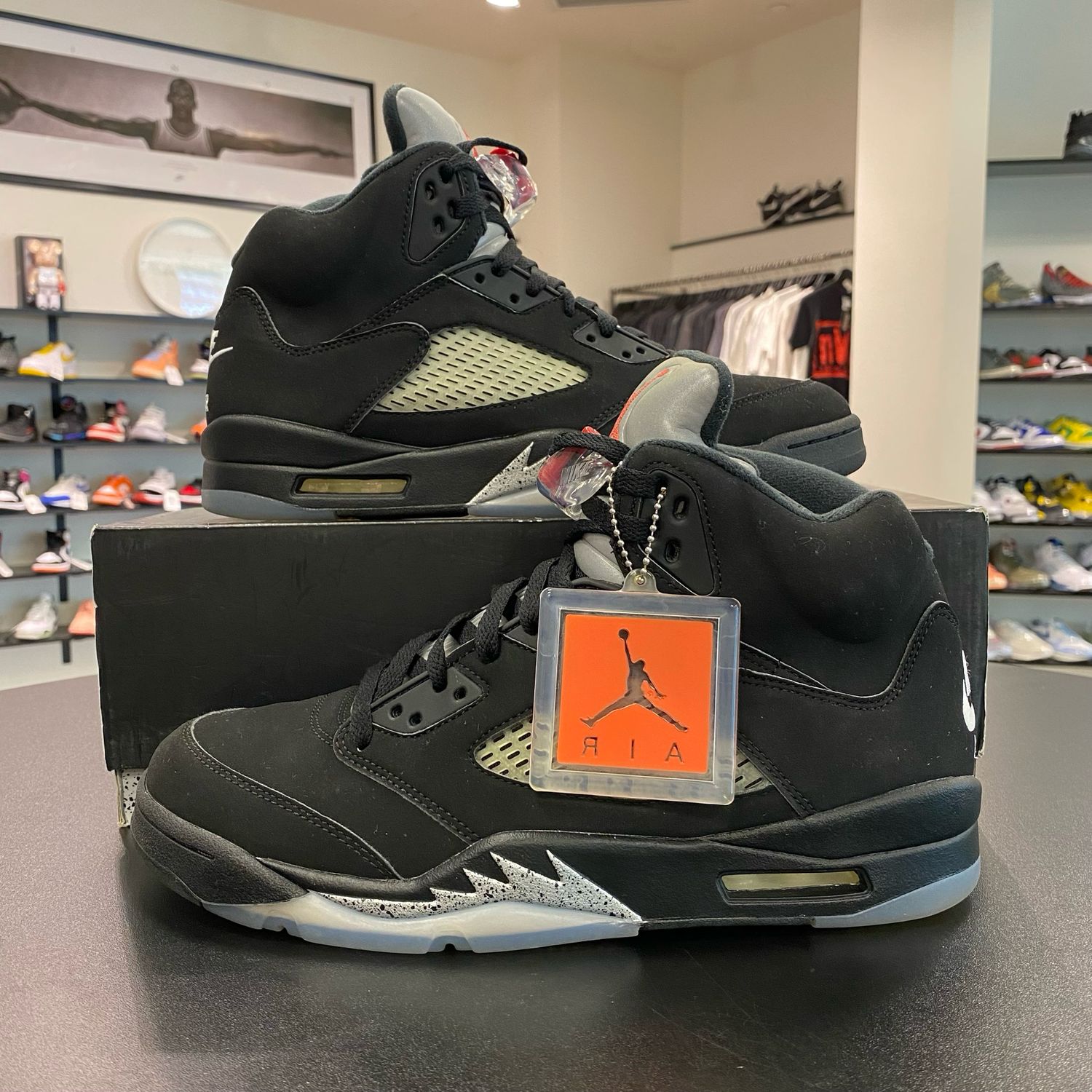 PO AIR JORDAN 5 BLACK METALLIC (2016) SIZE 10