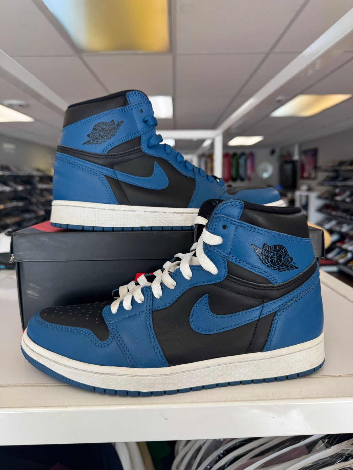 PO AIR JORDAN 1 DARK MARINA BLUE SIZE 8.5
