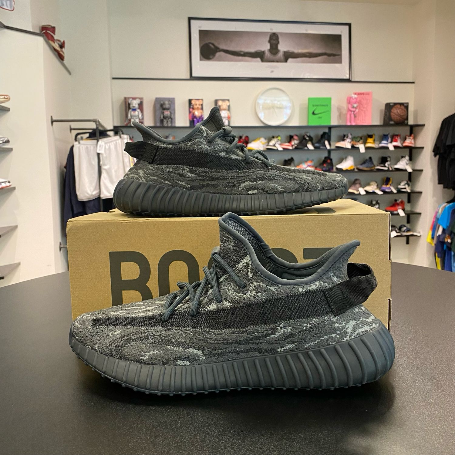PO2 ADIDAS YEEZY 350 DARK SALT SIZE 11.5