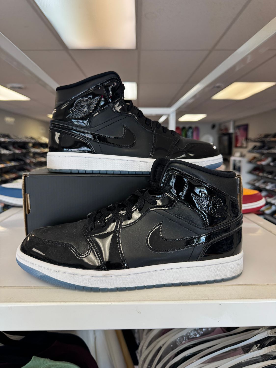 PO AIR JORDAN 1 MID SE SPACE JAM SIZE 9