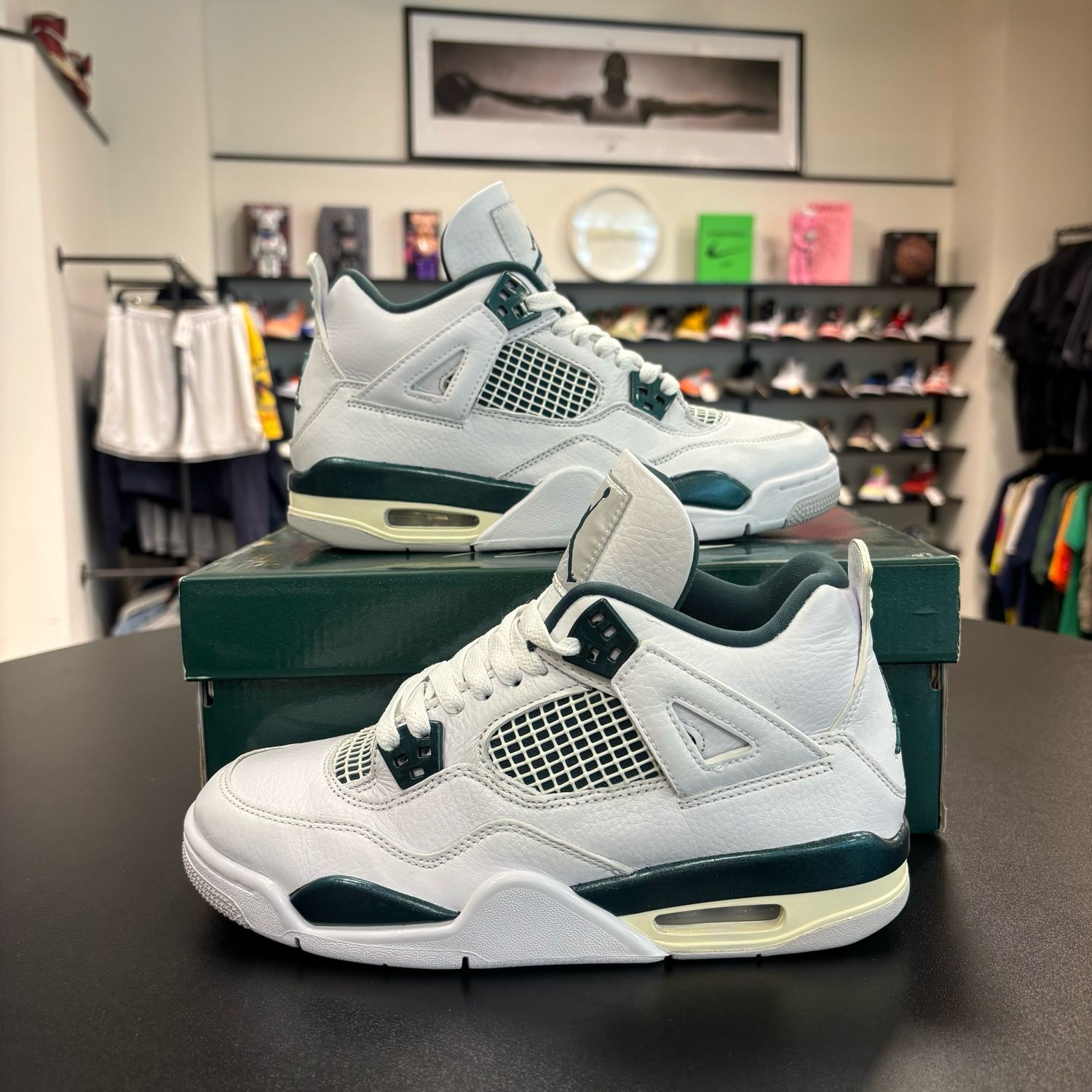 PO AIR JORDAN 4 OXIDIZED GREEN SIZE 7Y