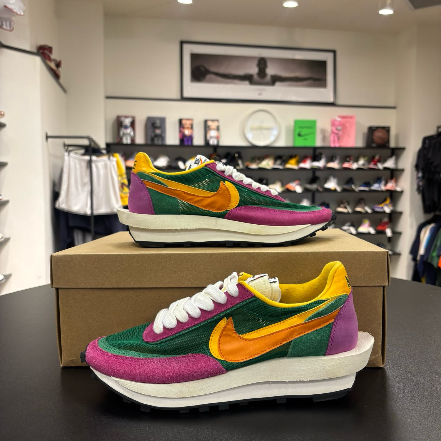 PO NB NIKE SACAI LD WAFFLE PINE GREEN SIZE 7.5