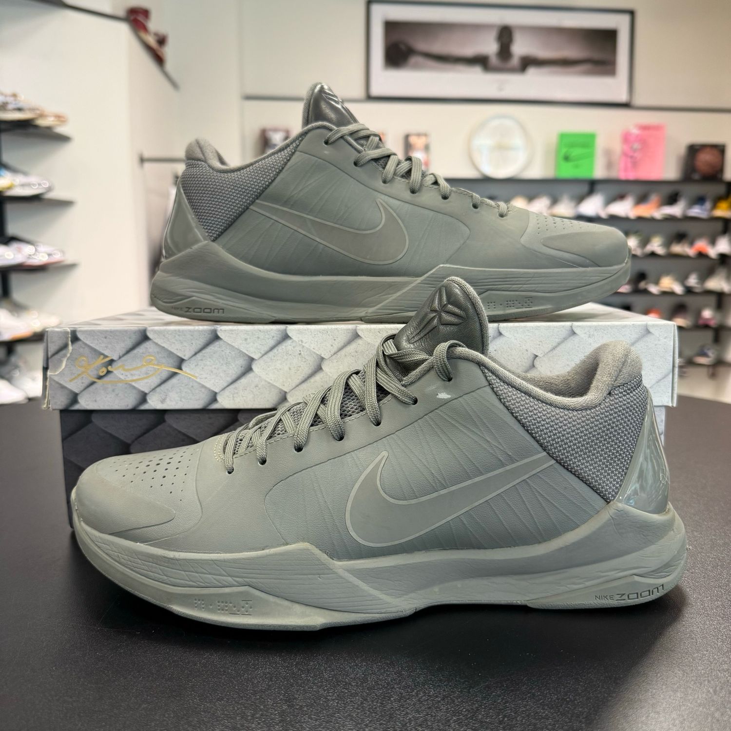 PO NIKE KOBE 5 FADE TO BLACK SIZE 8.5
