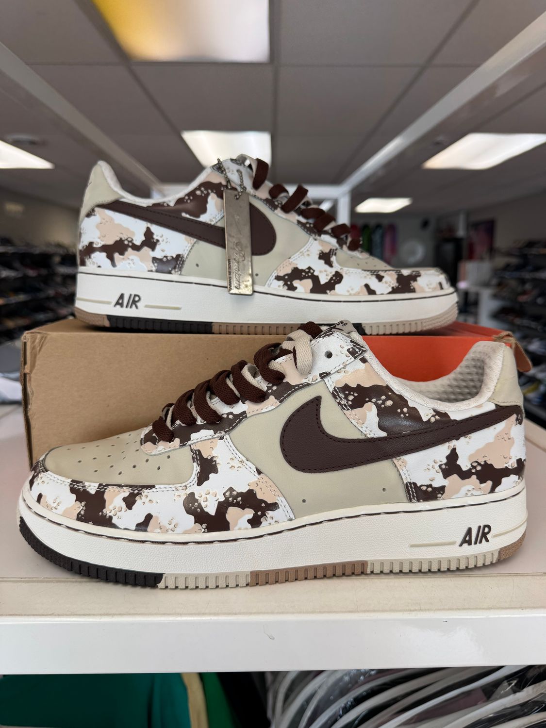PO NIKE AIR FORCE 1 LOW DESERT CAMO SIZE 10.5