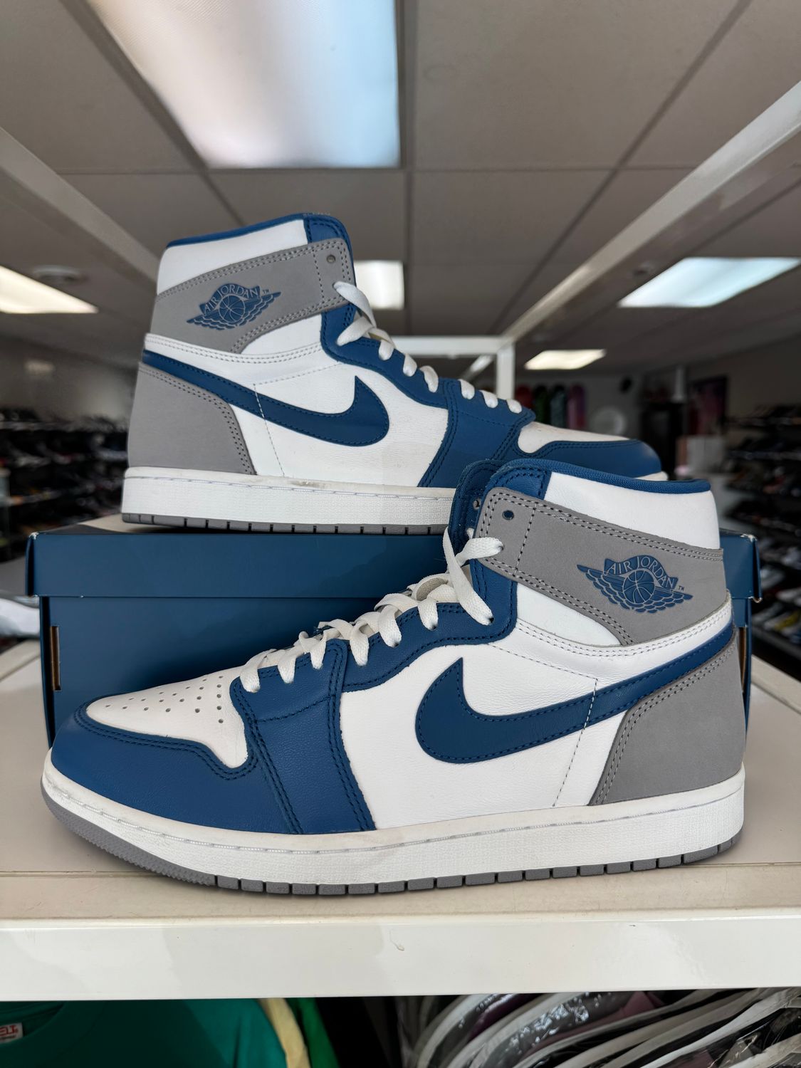 PO AIR JORDAN 1 TRUE BLUE SIZE 11.5